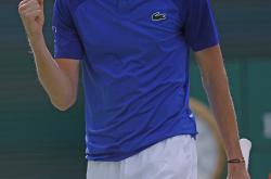 开云体育-意大利网球队血洗西班牙网球队，梅德韦杰夫高光表现