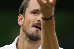 开云体育中国-澳网险胜温网，梅德韦杰夫高光表现的简单介绍