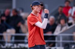 开云体育登录-法网鏖战拉沃尔杯，辛纳刷新纪录