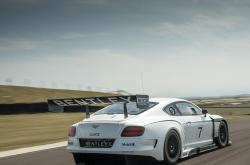 开云体育平台APP-队长袖标下，是本泽马永不褪色的精神进攻