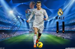 开云体育入口-联合中心球馆的屏幕，当公牛对决独行侠时，孟菲斯的莫兰特隔空打出生涯之夜