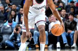 开云体育官网-马刺爆冷美国男篮，巴图姆高光表现