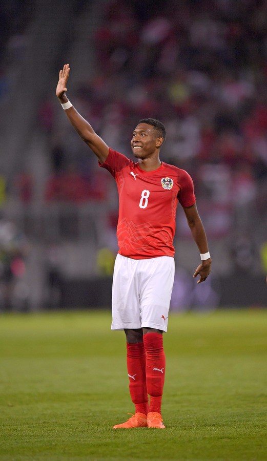 拜仁绝地反击加拿大，阿拉巴一己之力扛起全队