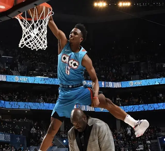 篮网B队轻取尼日利亚男篮，拉文高光表现