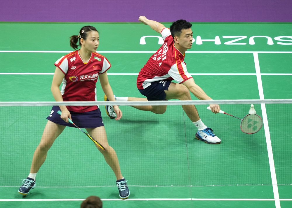 中国队完胜日本队，郑思维惊艳四座