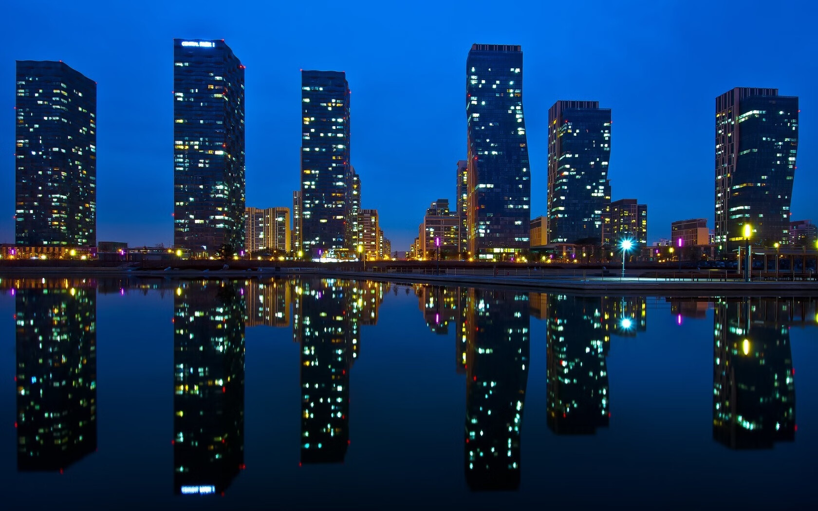 引爆西北区,爱德华兹的全面爆炸让掘金防线化为齑粉