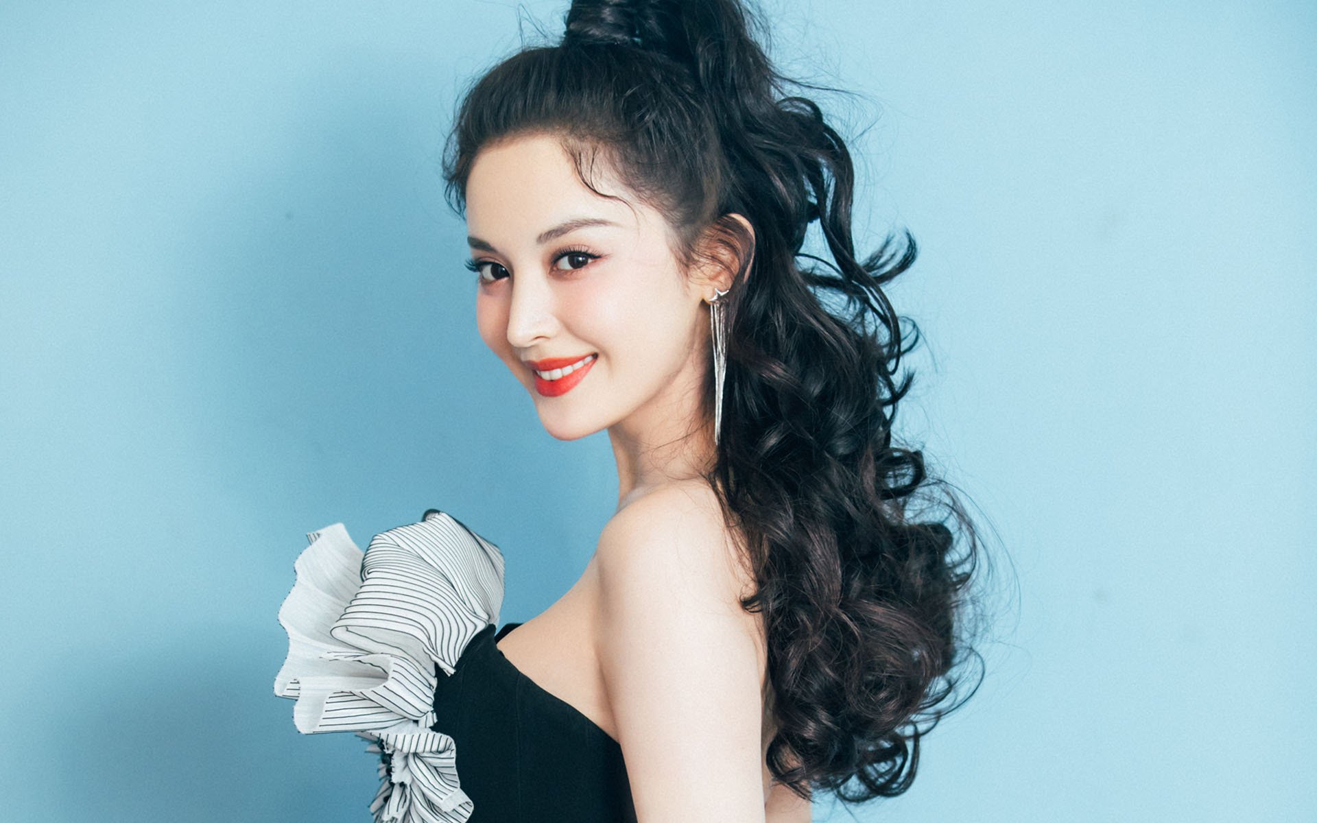 南美双雄复仇记,2026世界杯智利铁骑踏破桑巴王朝,B费光芒照亮安第斯之巅